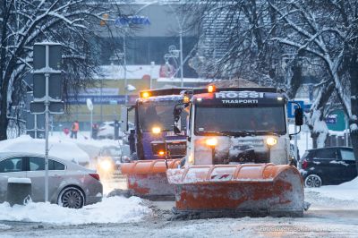 zdjęcie pługopiaskarek na terenie miasta Rzeszowa, fot. Grzegorz Bukała, Urząd Miasta Rzeszowa
